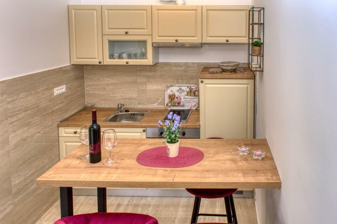 Apartman Ante Sukošan Zewnętrze zdjęcie